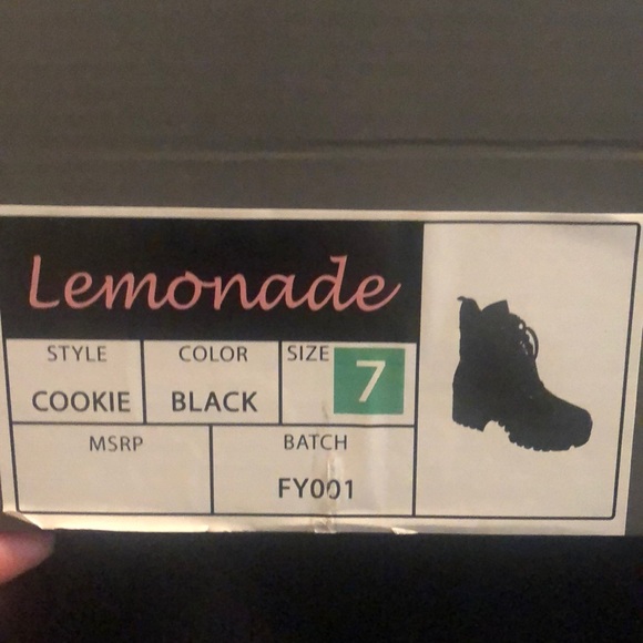 Boots - Picture 4 of 4